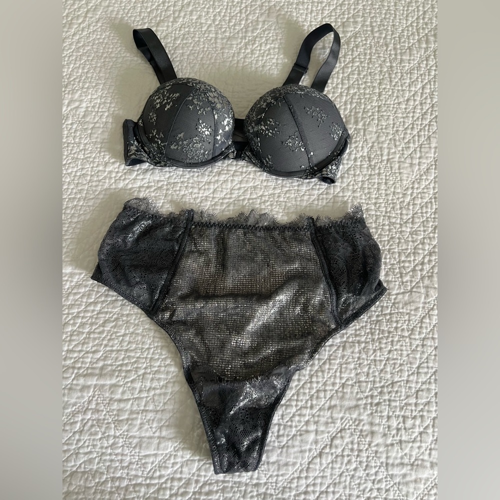 NWOT Victoria's Secret Very Sexy Push Up (34b) and High waist thong (m)